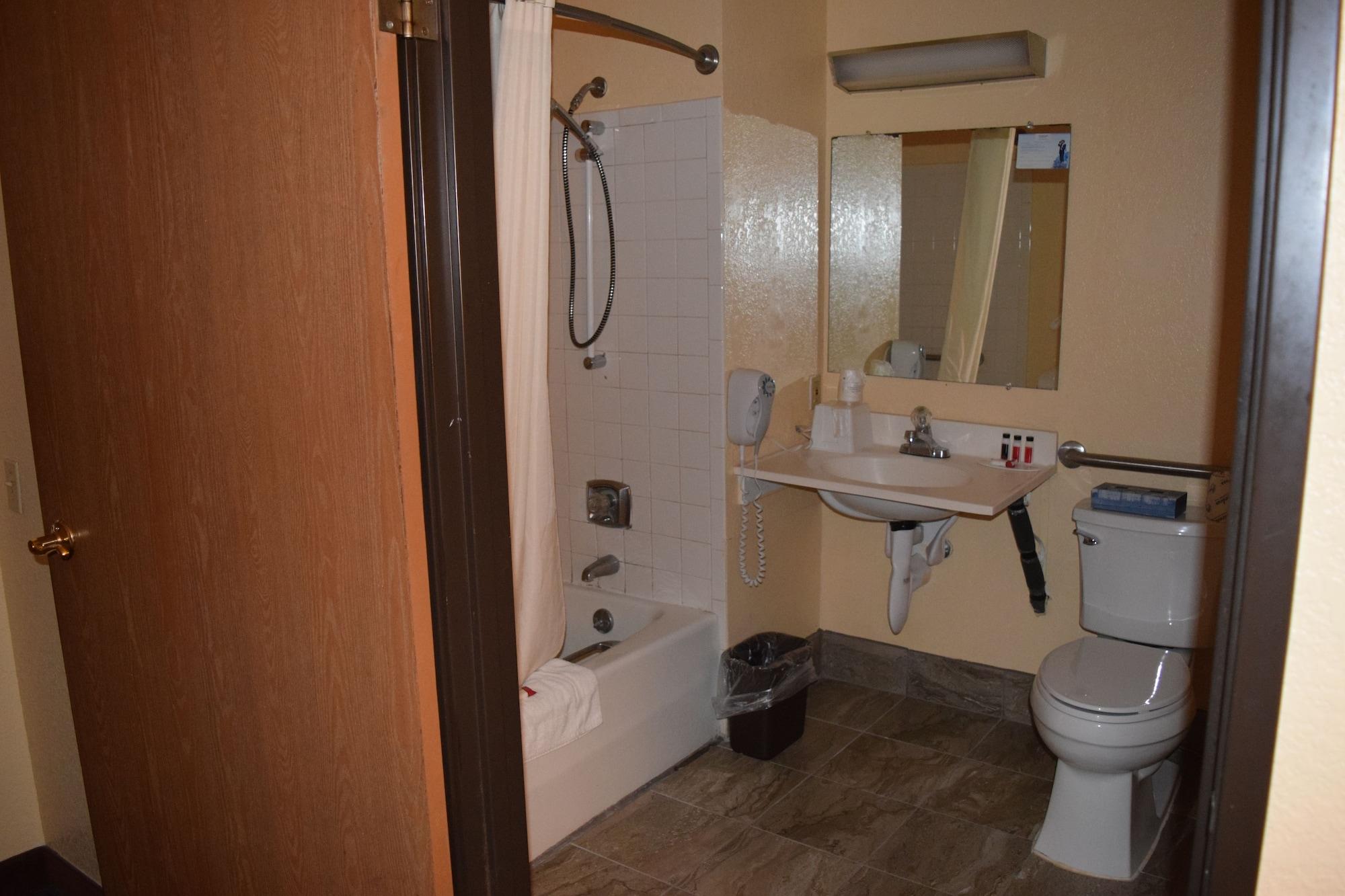 Super 8 By Wyndham Saginaw Motel Ngoại thất bức ảnh